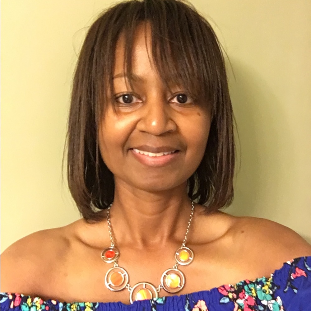 Meet your Posher, Stephanie